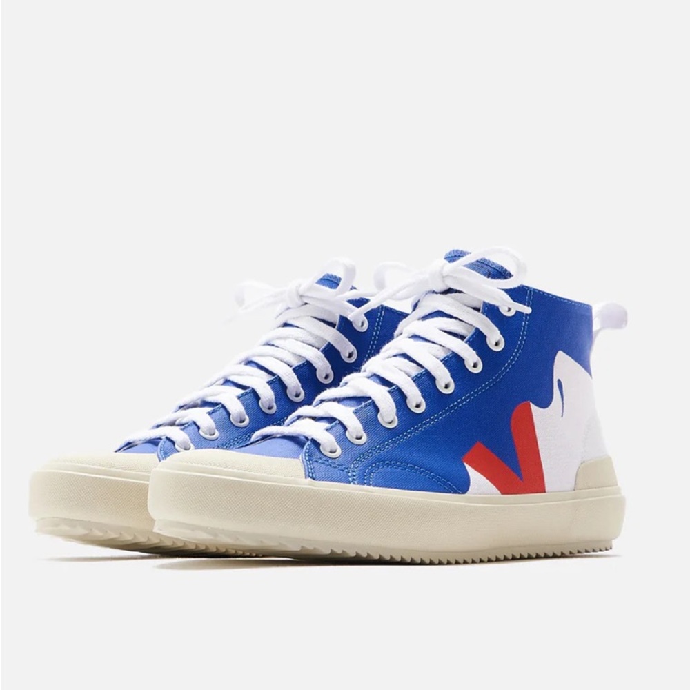 Nova High Veja blue and white womens 8.5 high top sneakers